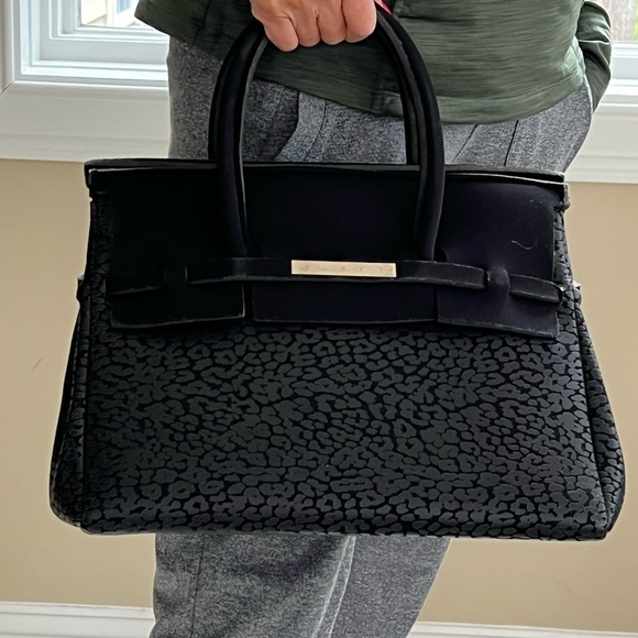 Neoprene black tone on tone handbag with attached inner pouch. - Picture 2 of 4